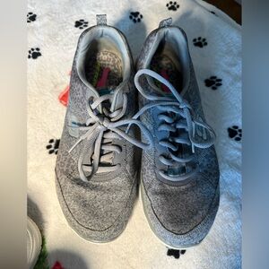 Skechers Gray Athletic Shoes for Women